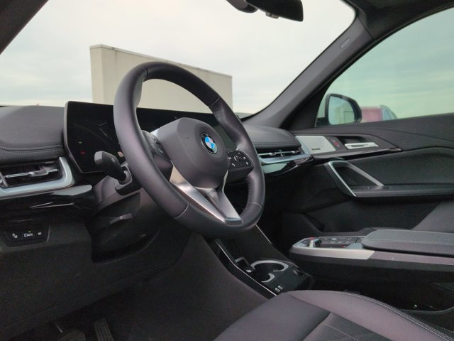 Used 2025 BMW X1 xDrive28i w/ Convenience Package image 10