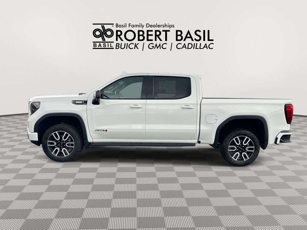 Used 2023 GMC Sierra 1500 AT4 w/ AT4 Premium Package AWD/4WD image 5