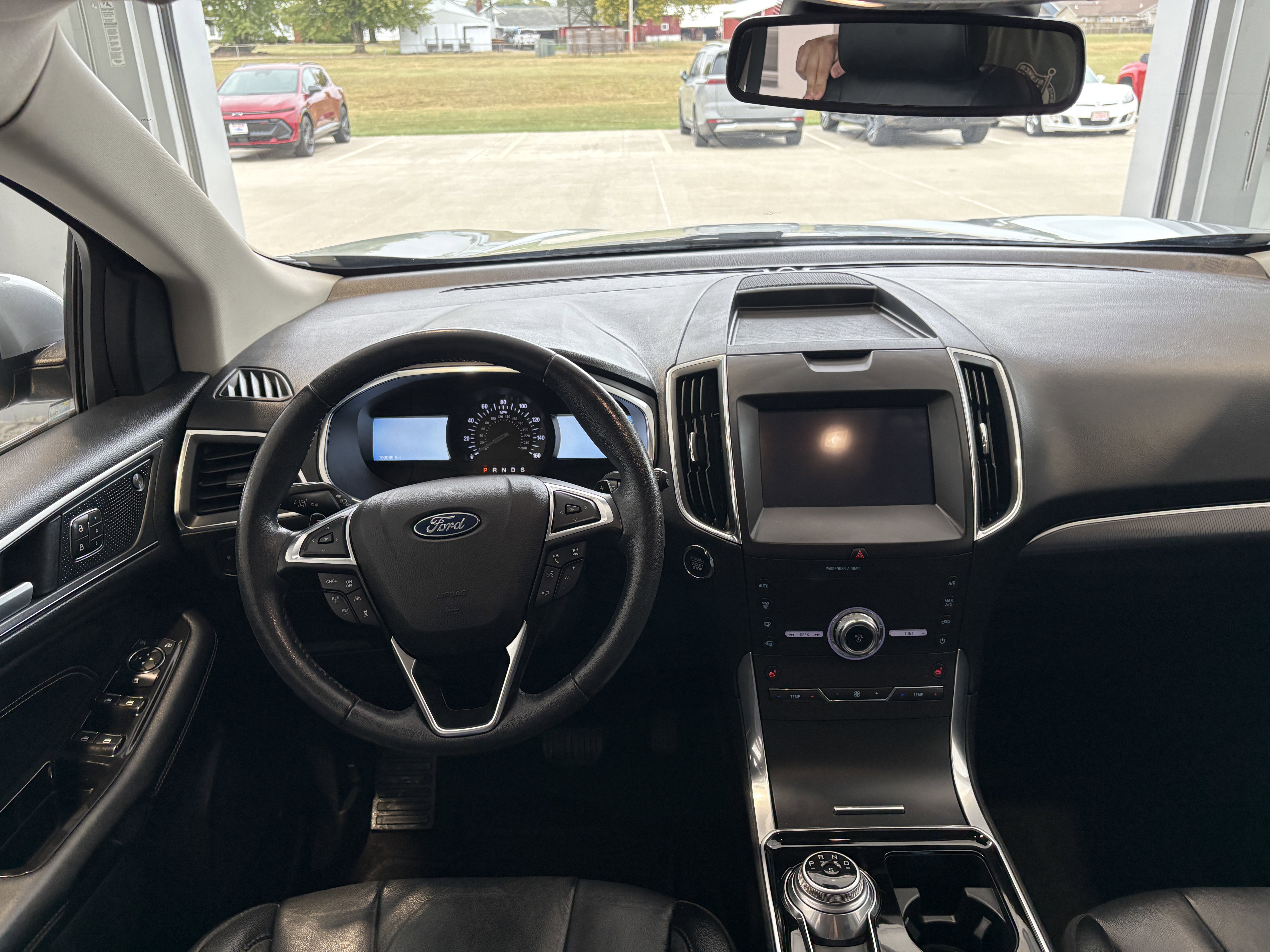 Used 2020 Ford Edge Titanium w/ Class II Trailer Tow Package image 11