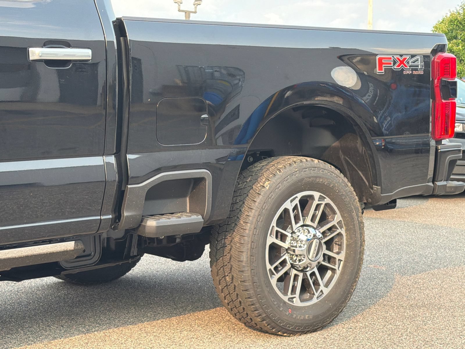 New 2026 Ford F250 Platinum w/ Platinum Plus Package AWD/4WD image 6