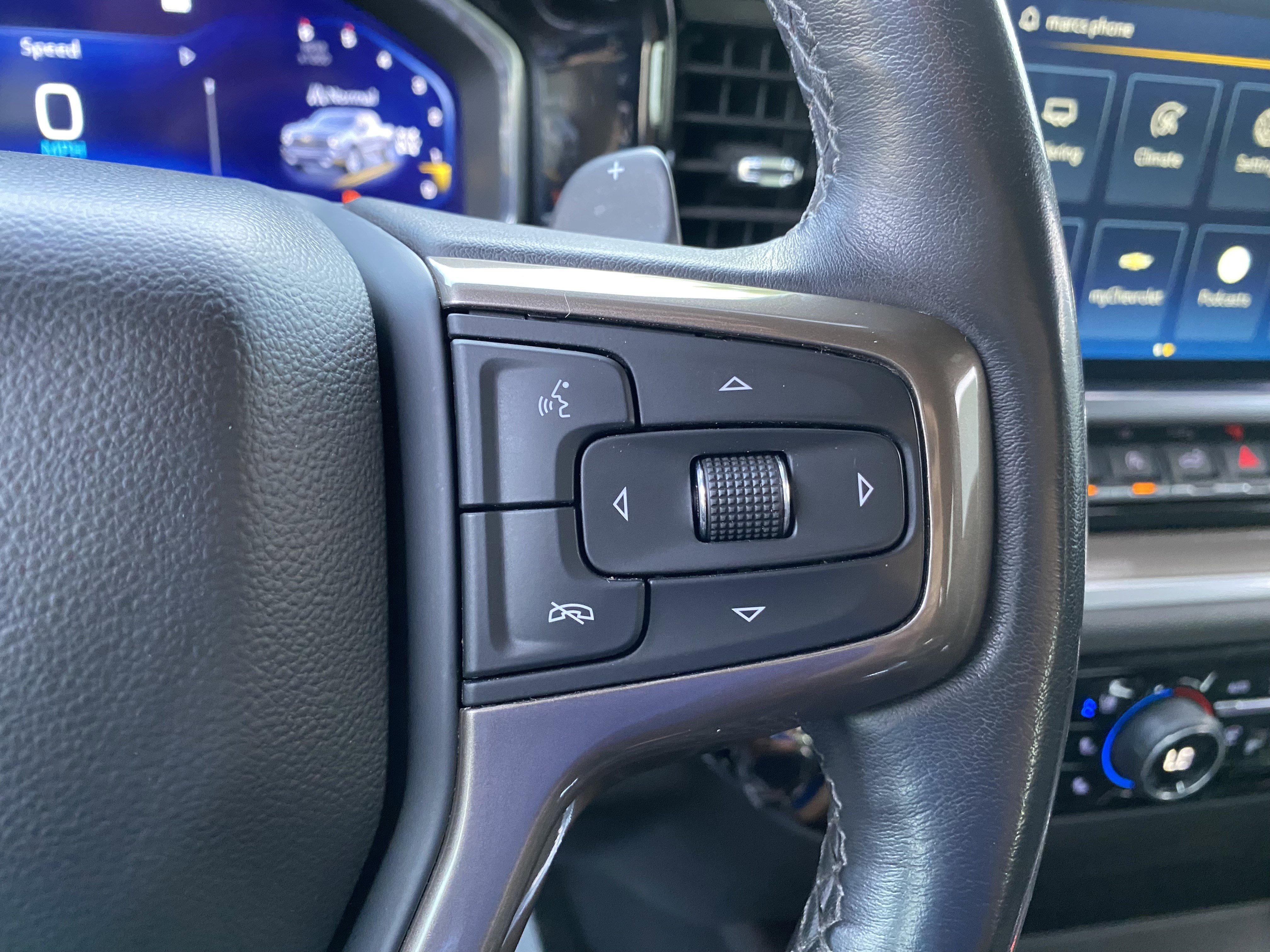 Used 2022 Chevrolet Silverado 1500 High Country w/ High Country Premium Package AWD/4WD image 21