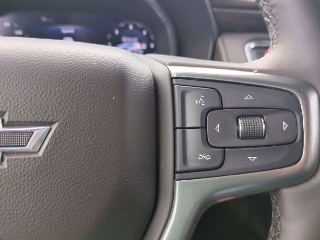 Used 2024 Chevrolet Tahoe Z71 w/ Luxury Package image 35