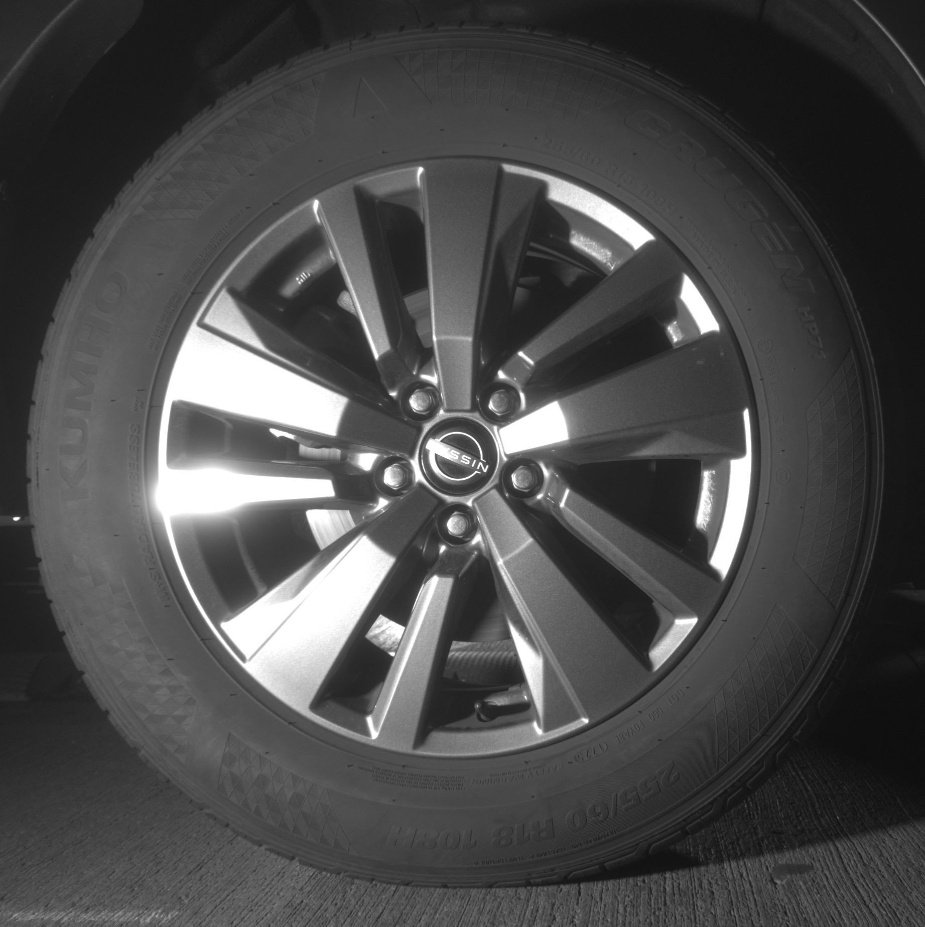 Used 2025 Nissan Pathfinder SV image 15