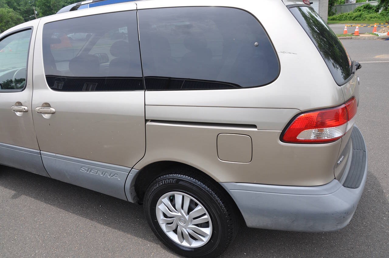 Used 2002 Toyota Sienna LE FWD image 11