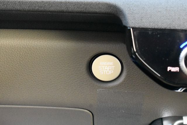 New 2026 Kia Carnival EX FWD image 31