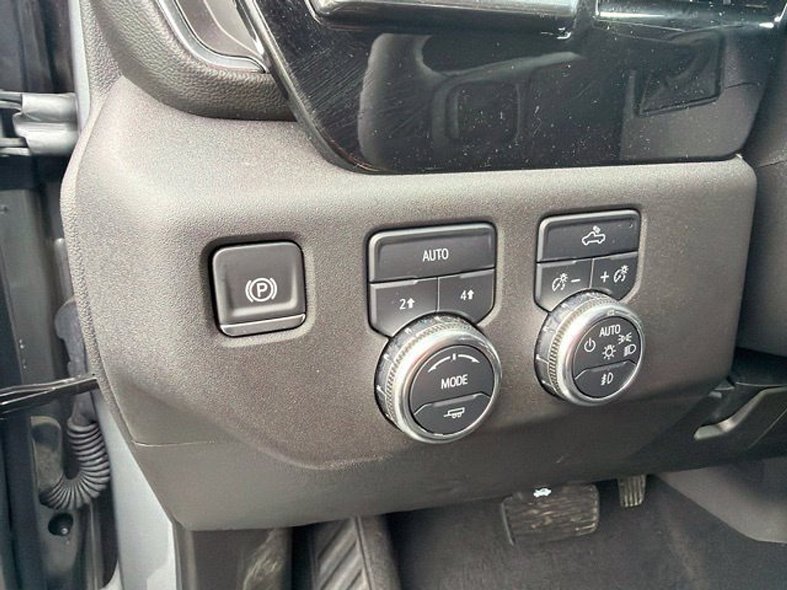 Certified 2024 GMC Sierra 1500 Elevation AWD/4WD image 18