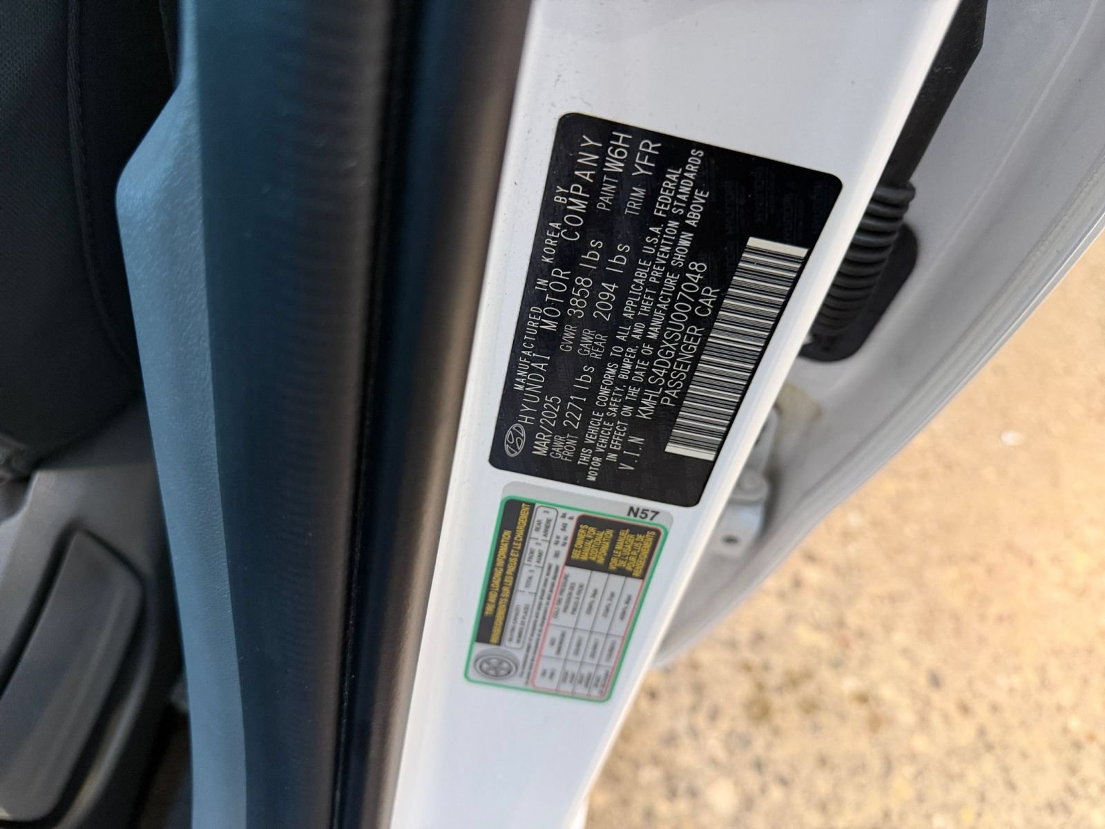 Used 2025 Hyundai Elantra SEL FWD image 30