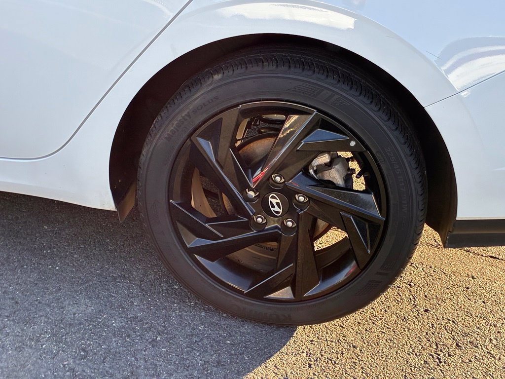 Certified 2026 Hyundai Elantra Sport FWD image 46