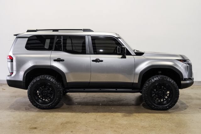Used 2025 Lexus GX 550 AWD/4WD image 5