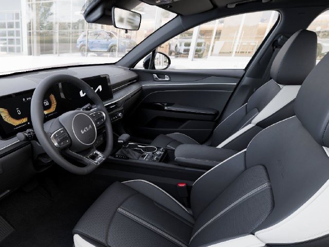 New 2026 Kia K5 GT-Line w/ GT-Line Premium Package FWD image 17