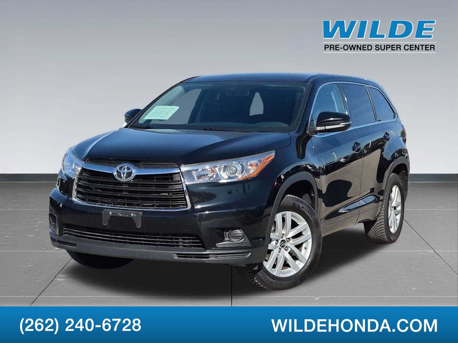 Used 2016 Toyota Highlander LE FWD image 1