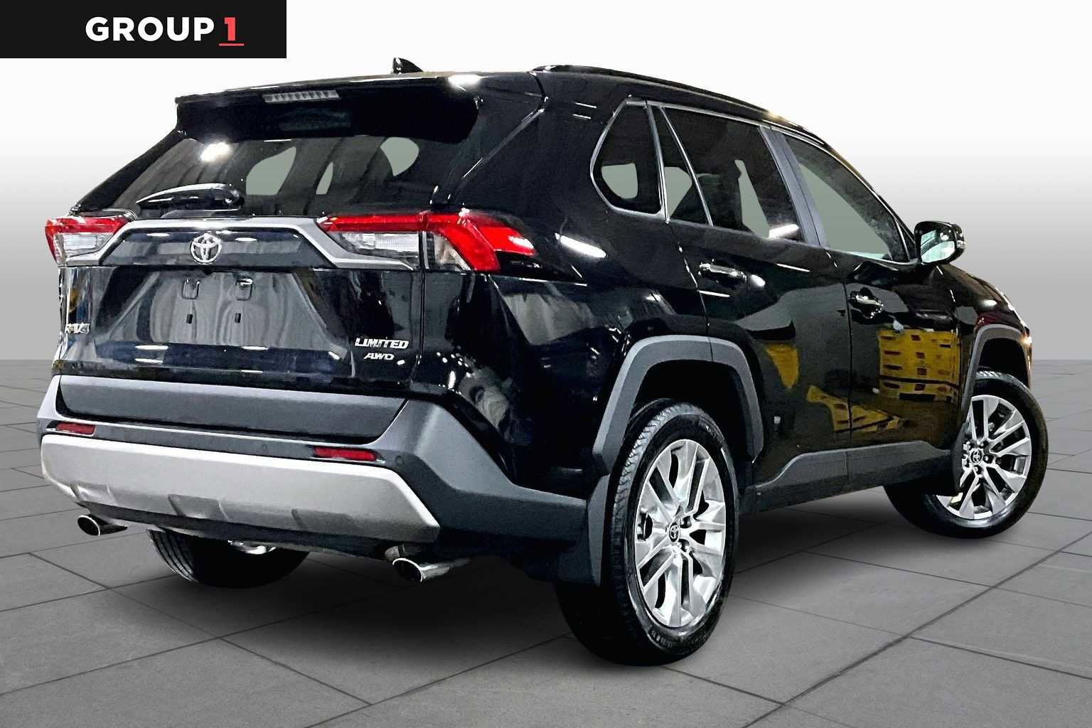 Certified 2025 Toyota RAV4 Limited w/ Advanced Technology Package image 13