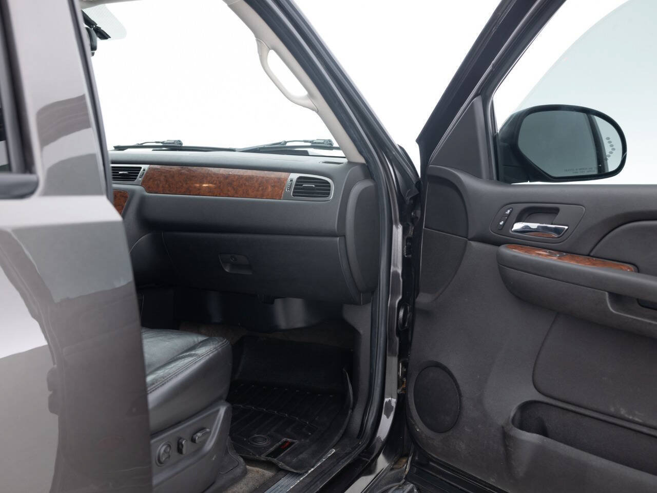 Used 2007 Chevrolet Tahoe LT w/ LT Preferred Equipment Group AWD/4WD image 28