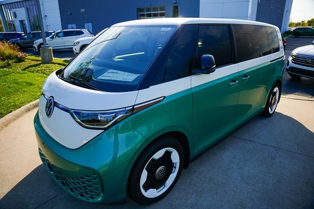 New 2025 Volkswagen ID. Buzz 1st Edition image 47