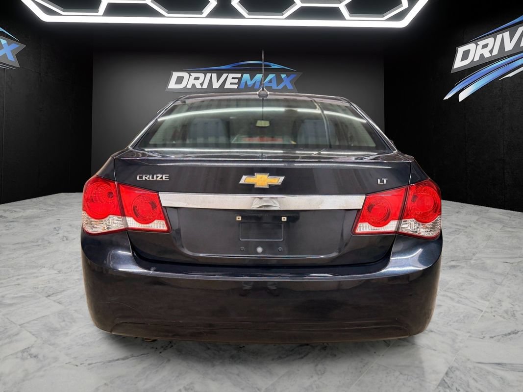 Used 2016 Chevrolet Cruze LT FWD image 6