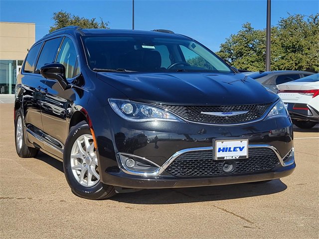 Used 2020 Chrysler Pacifica Touring-L w/ Advanced Safetytec Group