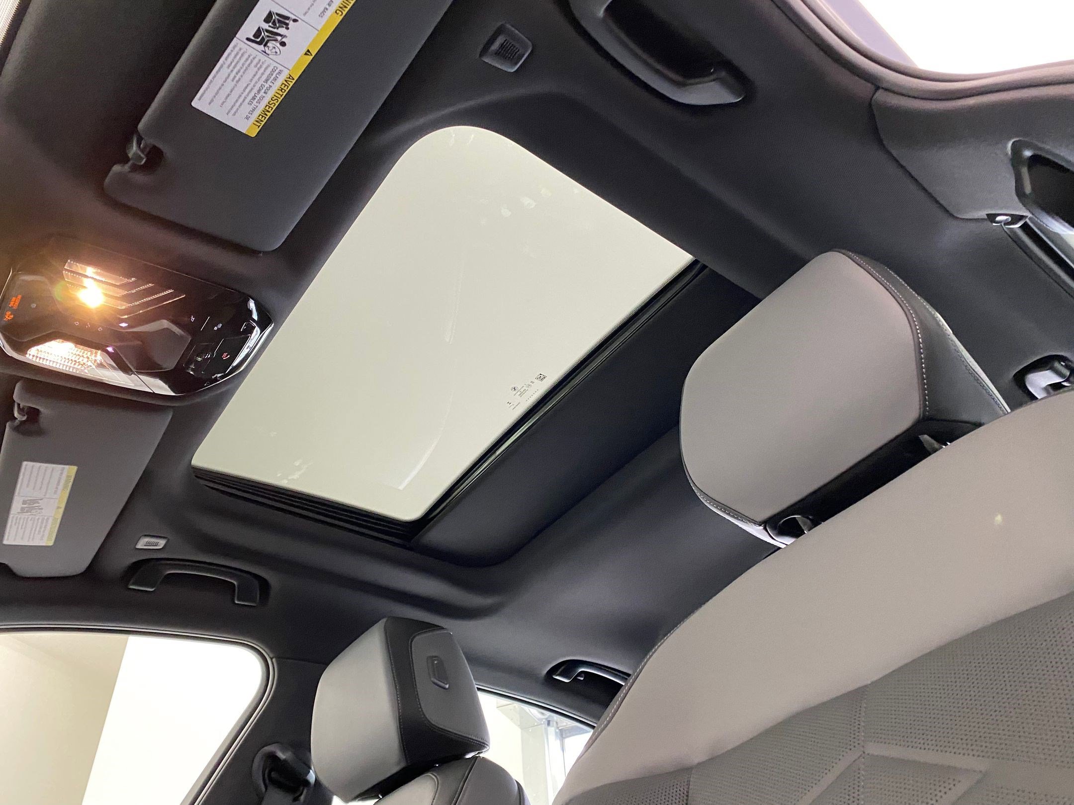 New 2026 BMW 540i xDrive w/ M Sport Package image 15