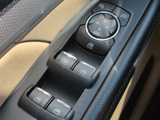 Used 2016 Ford Explorer XLT w/ Equipment Group 202A FWD image 24