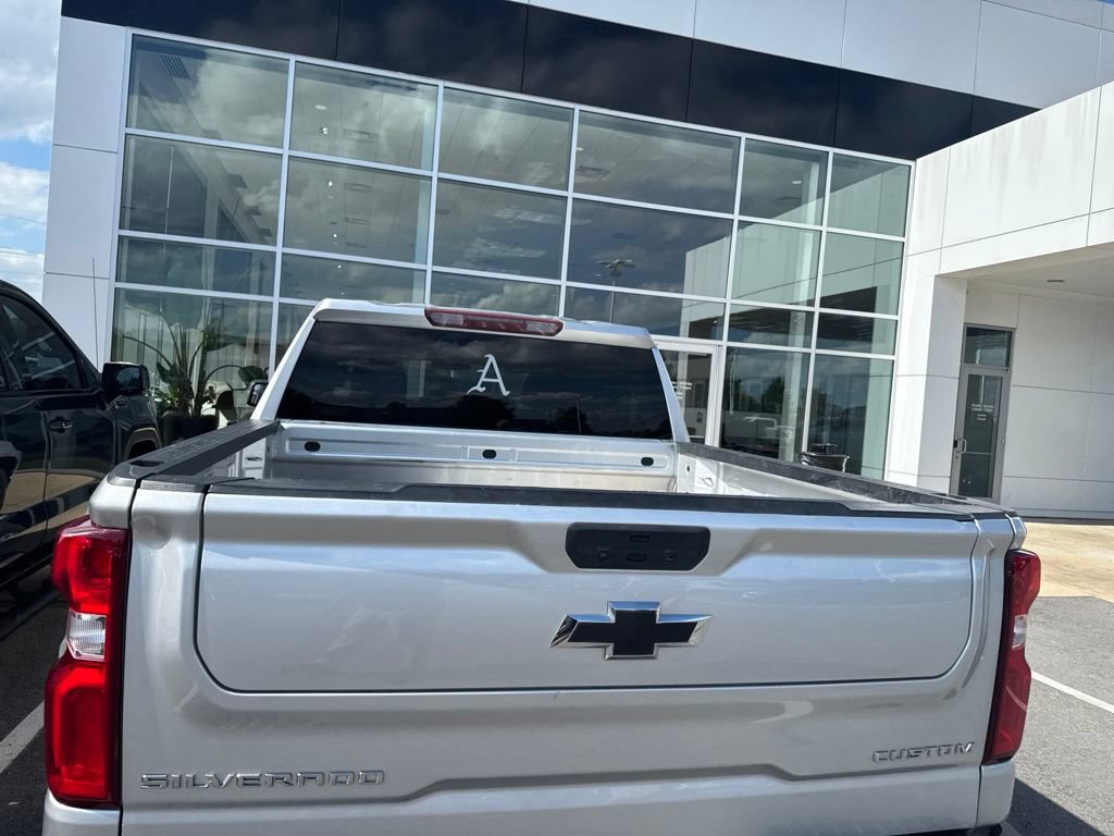 Used 2022 Chevrolet Silverado 1500 Custom AWD/4WD image 12