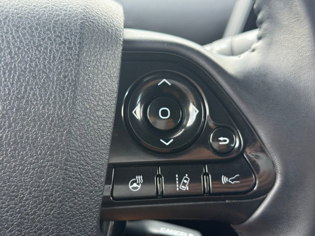 Used 2020 Toyota Prius Prime LE image 29