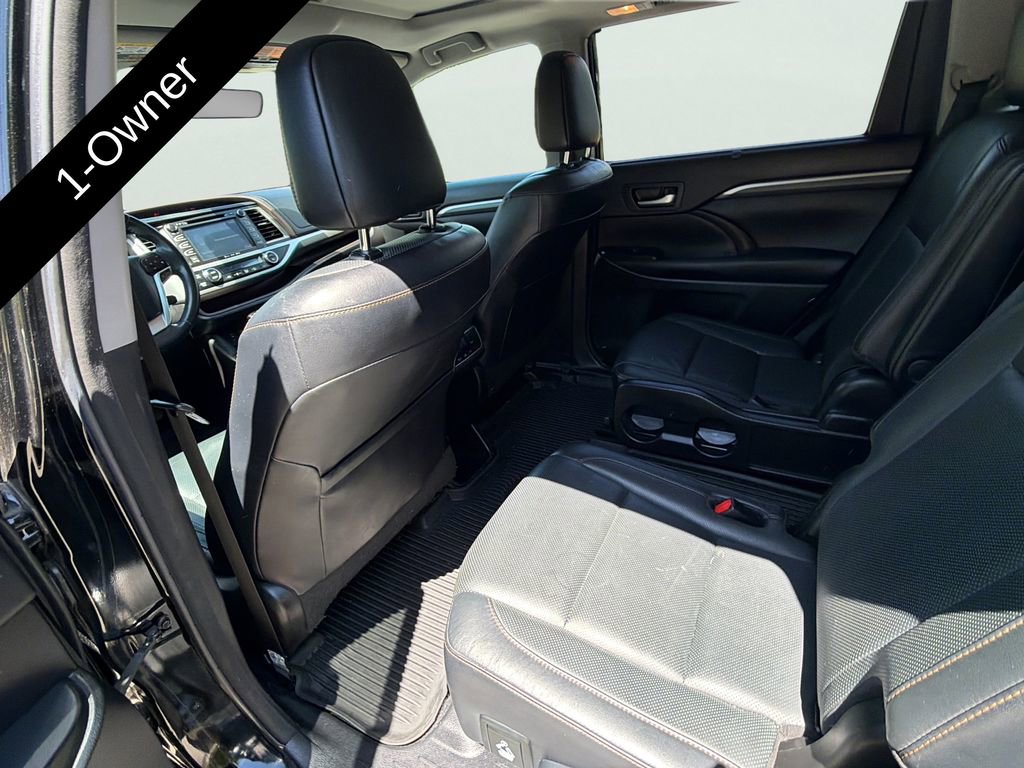 Used 2018 Toyota Highlander Limited FWD image 12