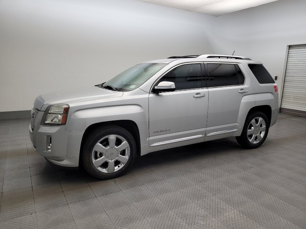Used 2015 GMC Terrain Denali FWD image 2