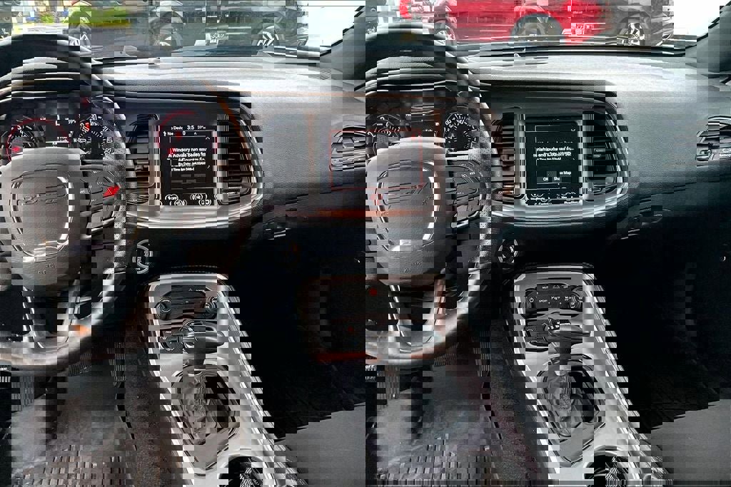 Used 2022 Dodge Challenger SXT w/ Driver Convenience Group image 5