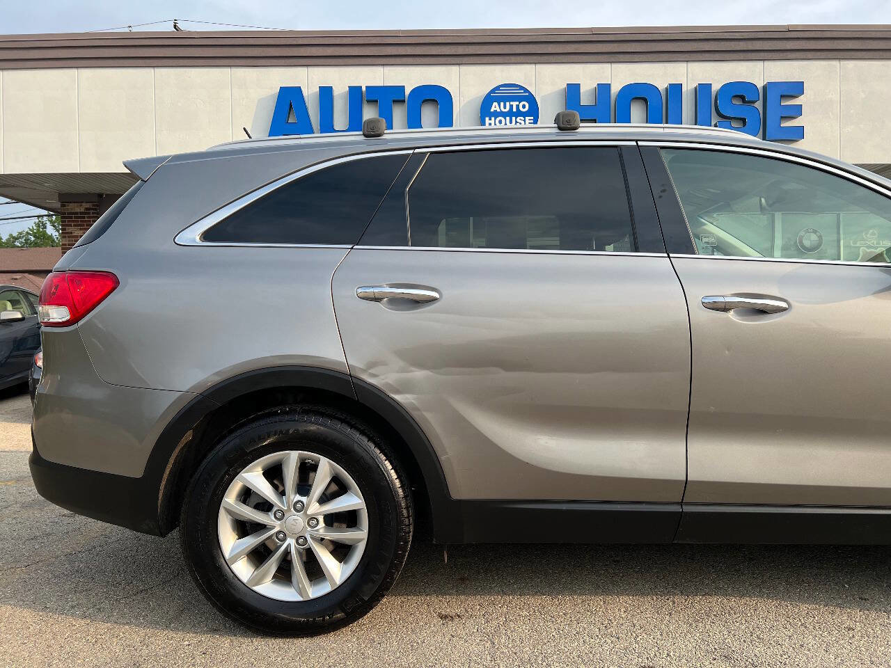 Used 2016 Kia Sorento AWD image 37