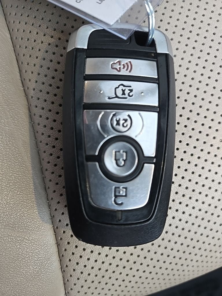 Used 2022 Ford Expedition Platinum AWD/4WD image 46