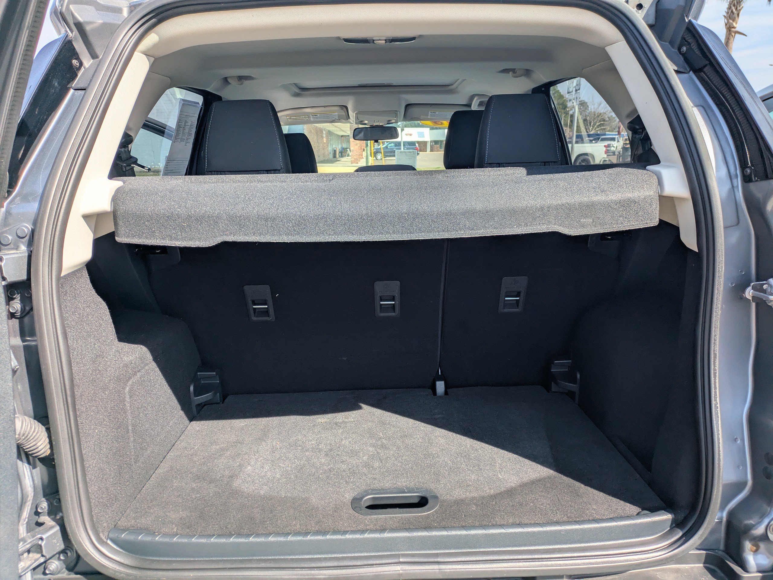 Used 2019 Ford EcoSport SE w/ SE Convenience Package FWD image 11