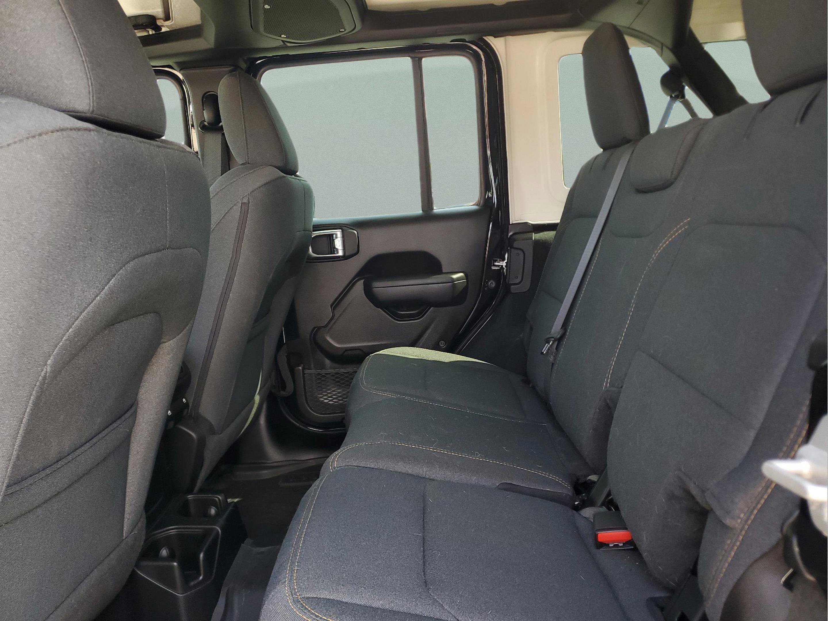 Used 2024 Jeep Wrangler Willys image 6