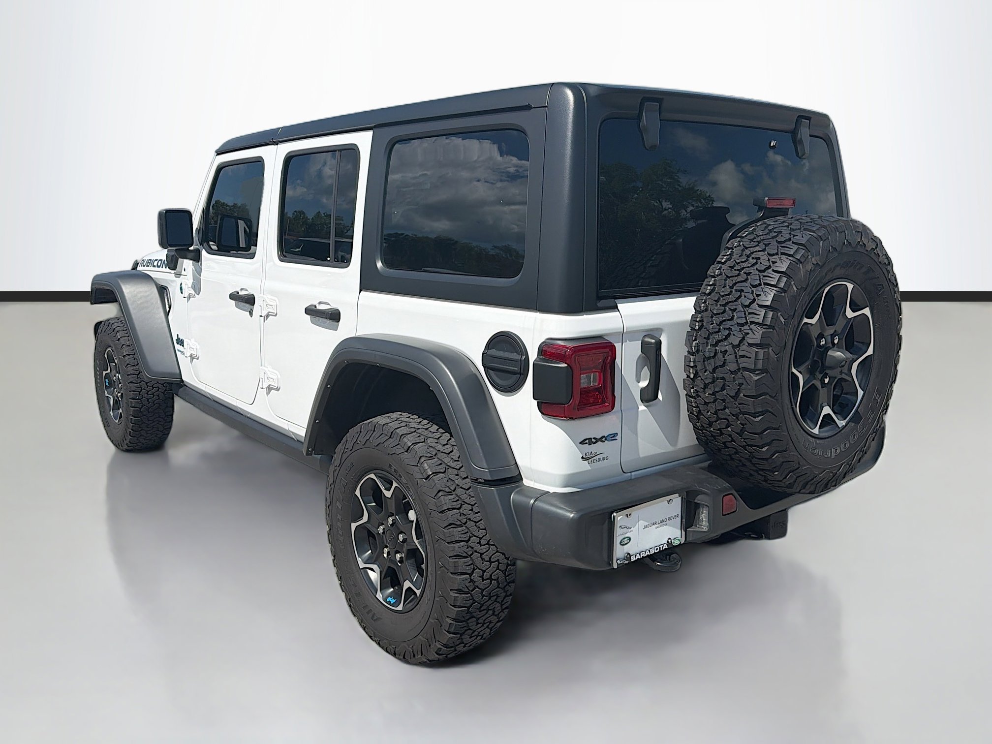 Used 2022 Jeep Wrangler Unlimited Rubicon 4xe w/ Cold Weather Group image 3