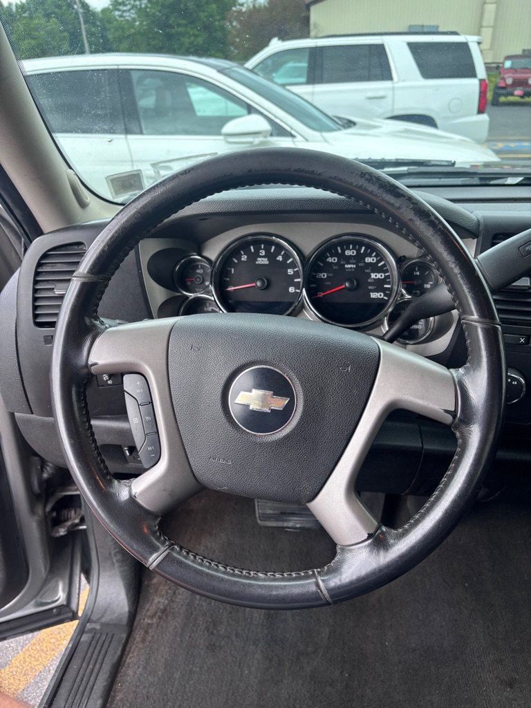 Used 2008 Chevrolet Silverado 3500 LT w/ Snow Plow Prep Package AWD/4WD image 15