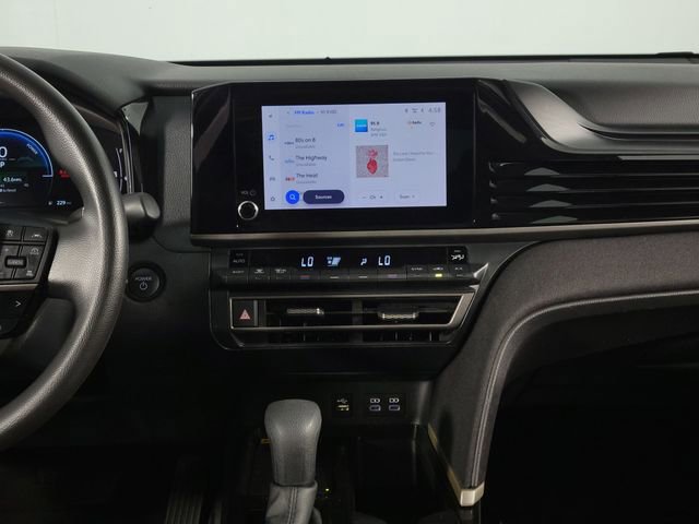 Used 2025 Toyota Camry LE FWD image 22