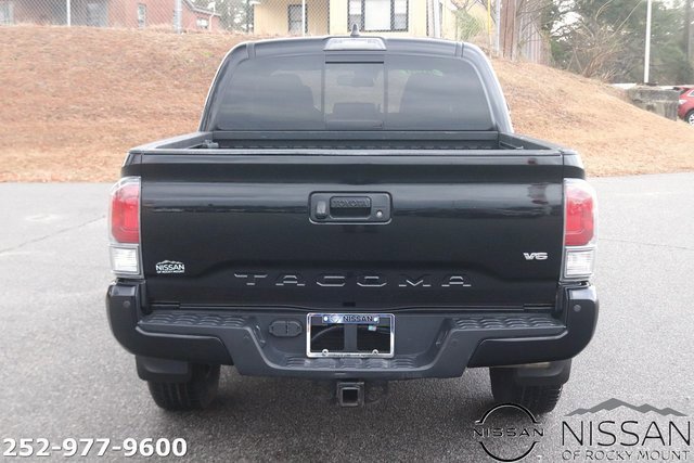 Used 2020 Toyota Tacoma TRD Sport image 6