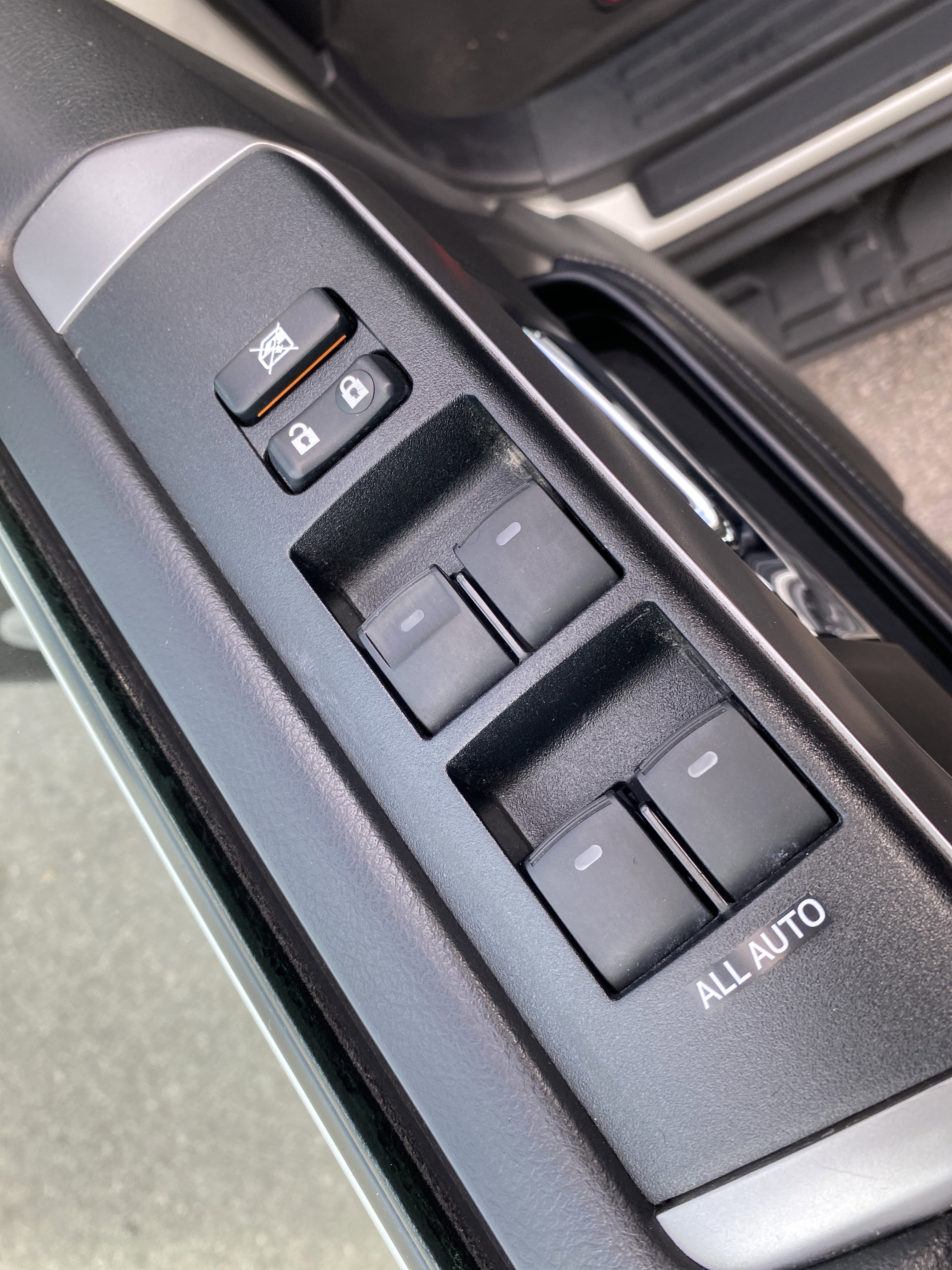 Used 2022 Toyota 4Runner SR5 image 18