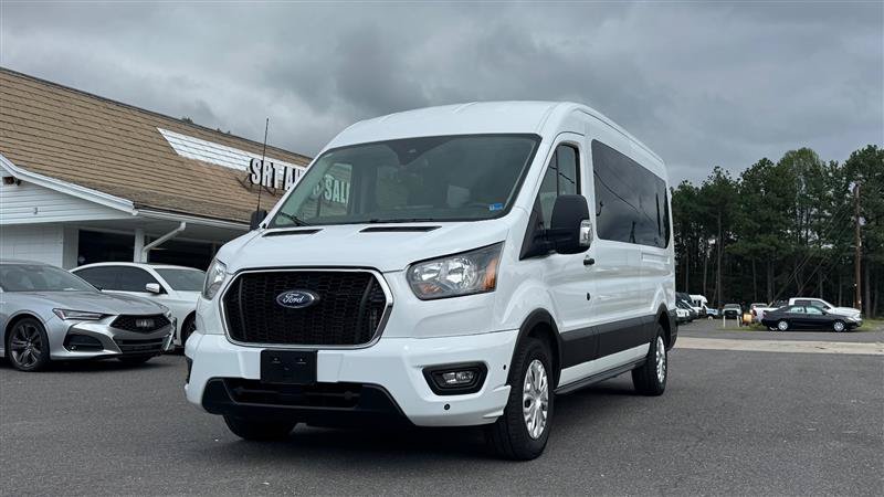 Used 2024 Ford Transit 350 XLT RWD image 2