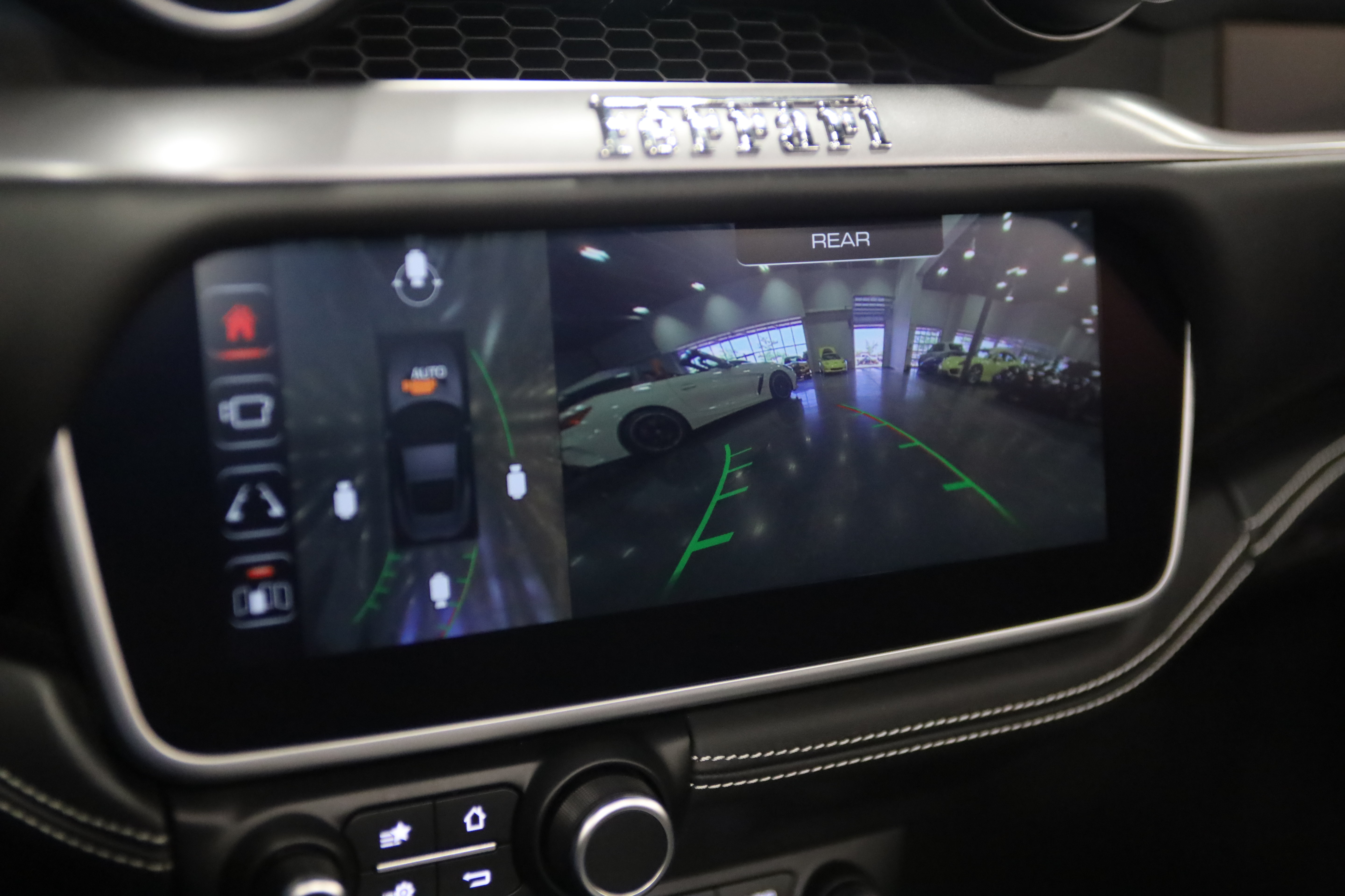 Used 2022 Ferrari Portofino M RWD image 27