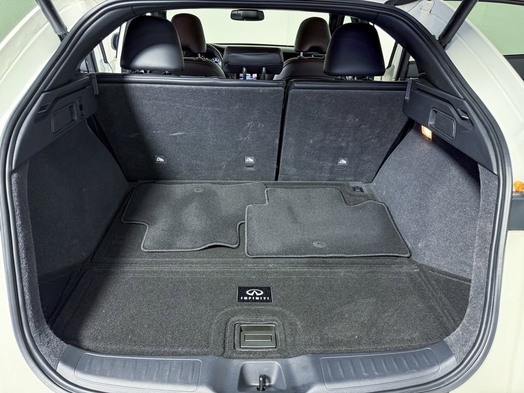 Used 2023 INFINITI QX55 Essential image 37