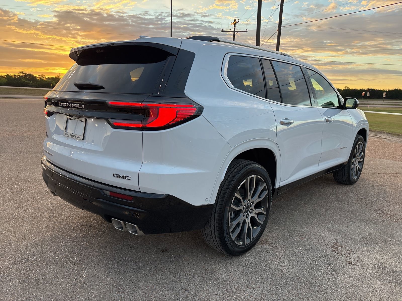 New 2026 GMC Acadia Denali Ultimate AWD/4WD image 6