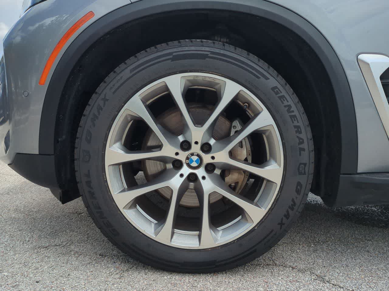 Used 2024 BMW X5 xDrive40i AWD/4WD image 14