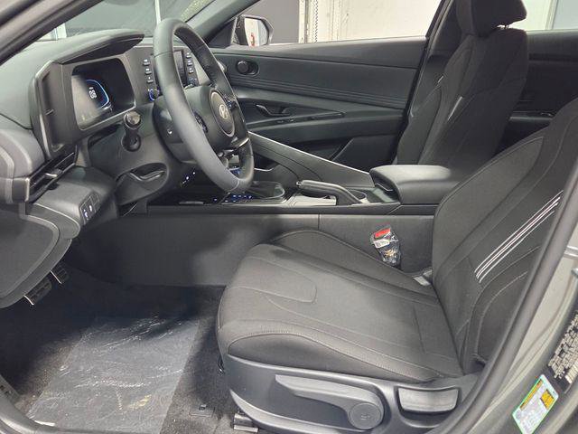 New 2026 Hyundai Elantra Sport w/ Cargo Package FWD image 5