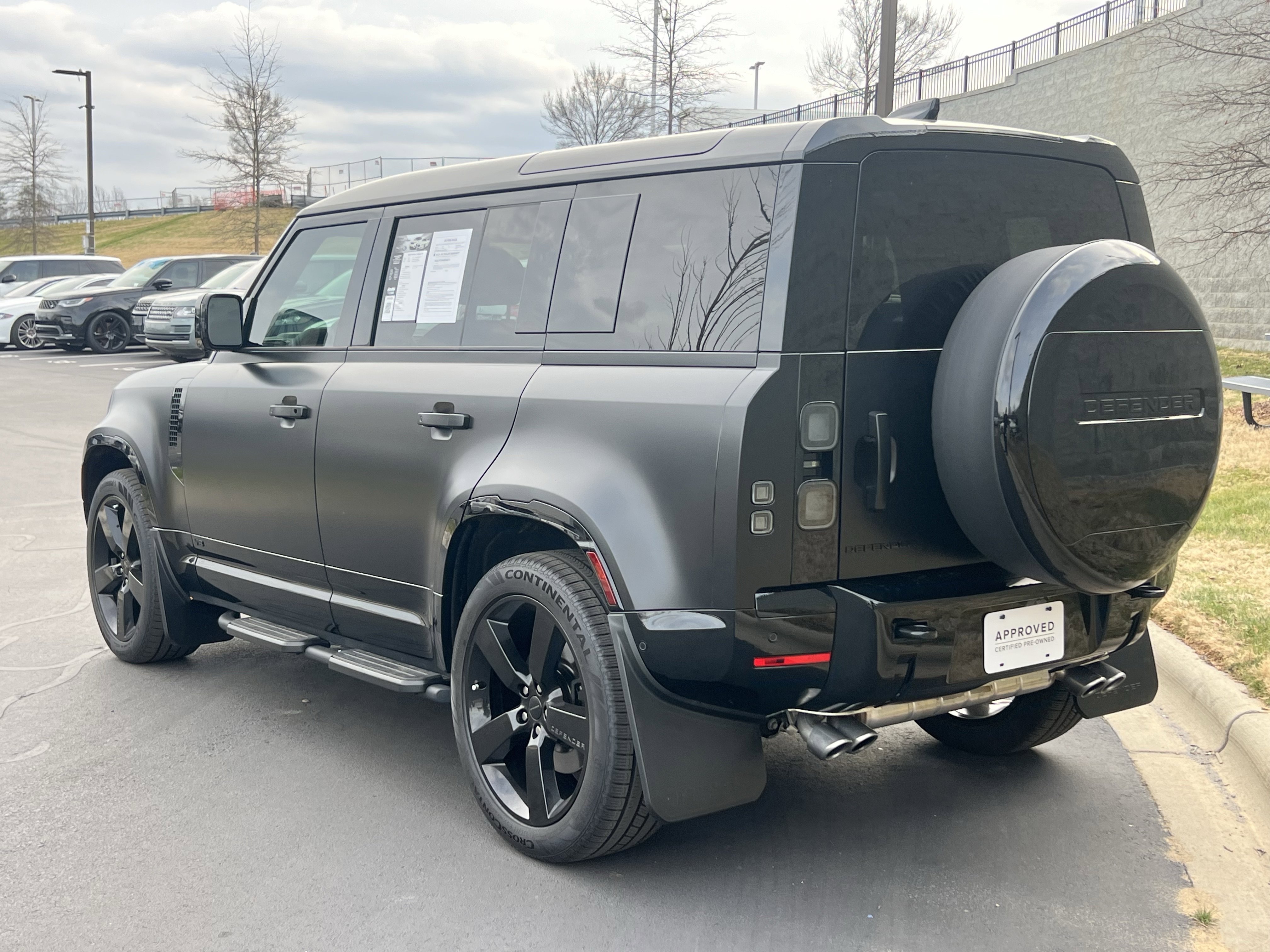Certified 2026 Land Rover Defender 110 V8 image 5