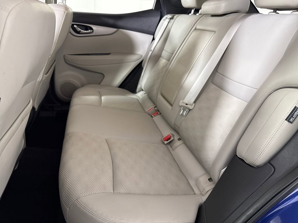 Used 2020 Nissan Rogue Sport SV w/ Technology Package image 12