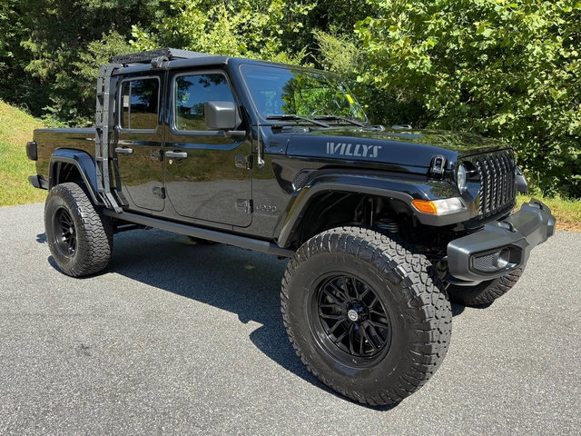 Used 2021 Jeep Gladiator Sport AWD/4WD image 4