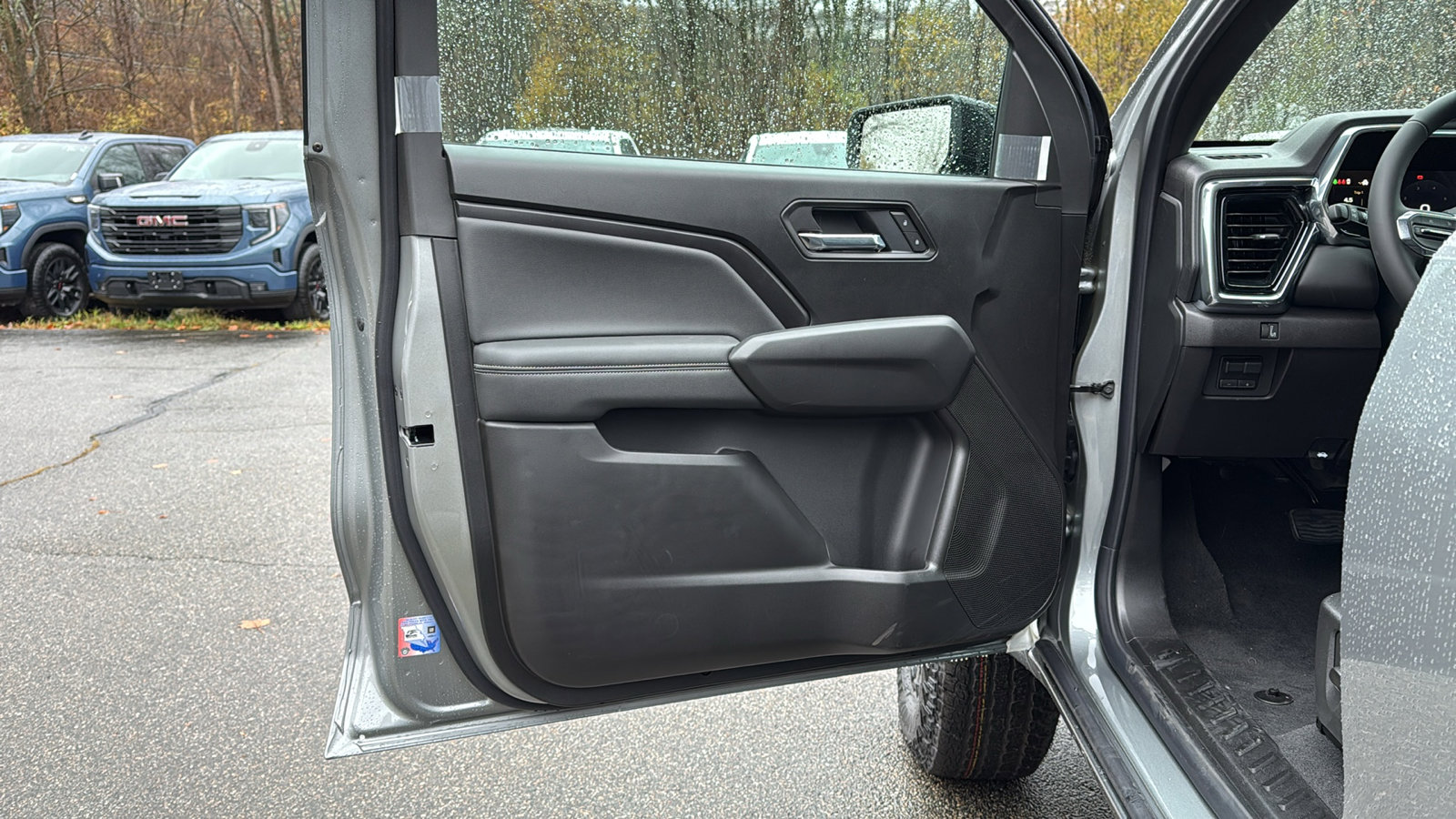 New 2026 GMC Canyon Elevation w/ Convenience Package image 7