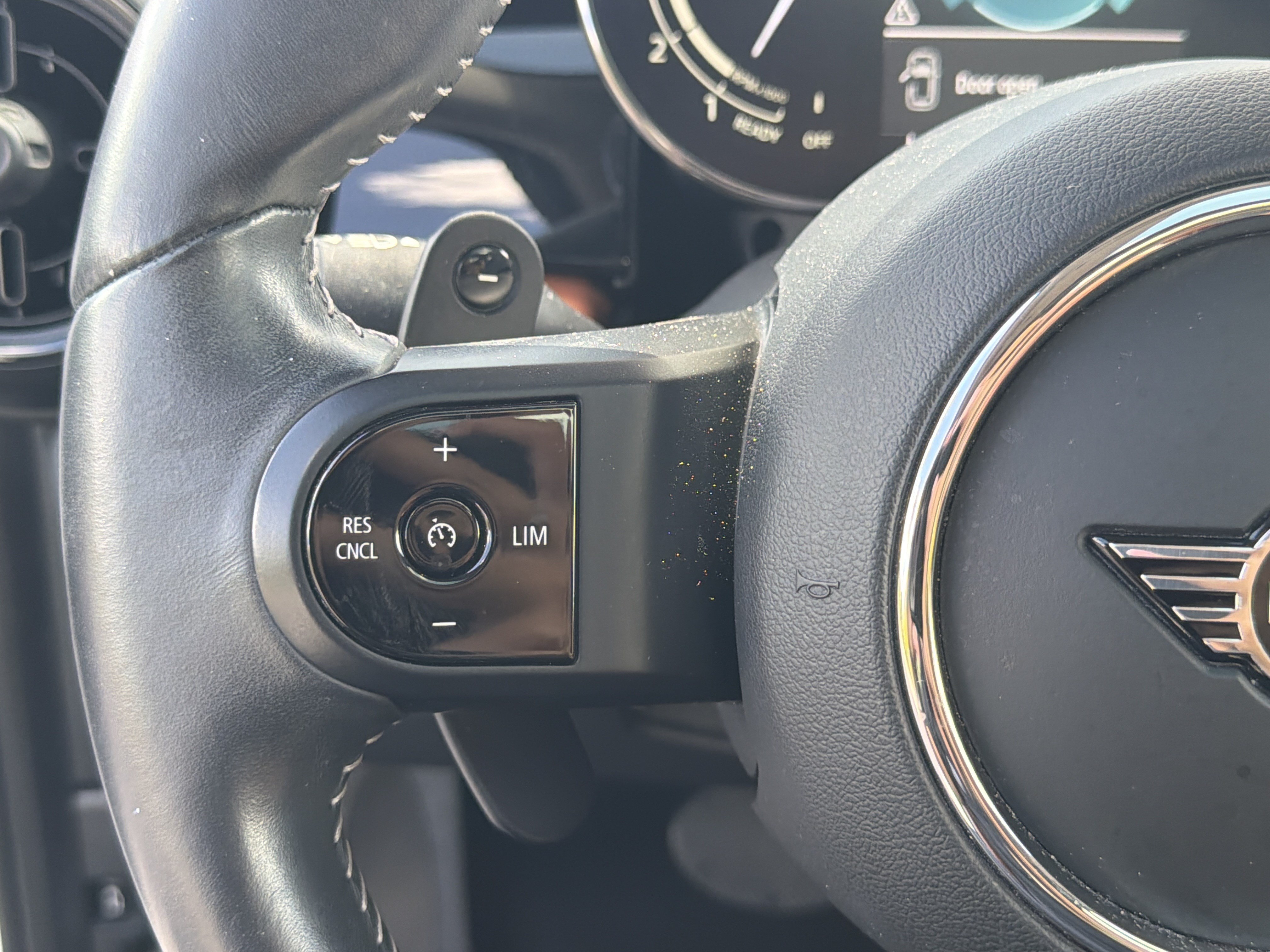 Certified 2024 MINI Cooper S w/ Signature Upholstery Package FWD image 31