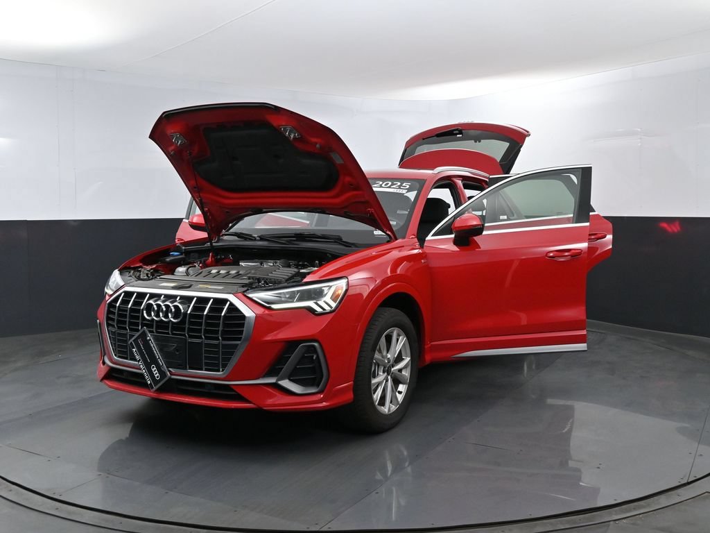 Certified 2025 Audi Q3 2.0T Premium AWD/4WD image 25