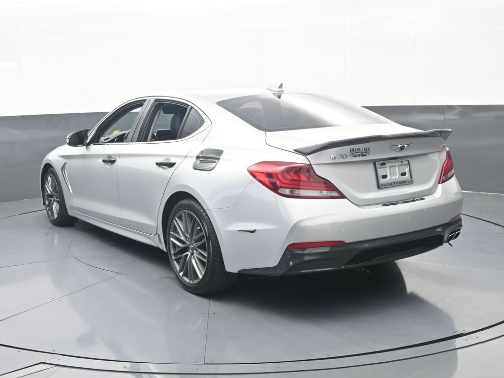 Used 2019 Genesis G70 2.0T Advanced RWD image 4
