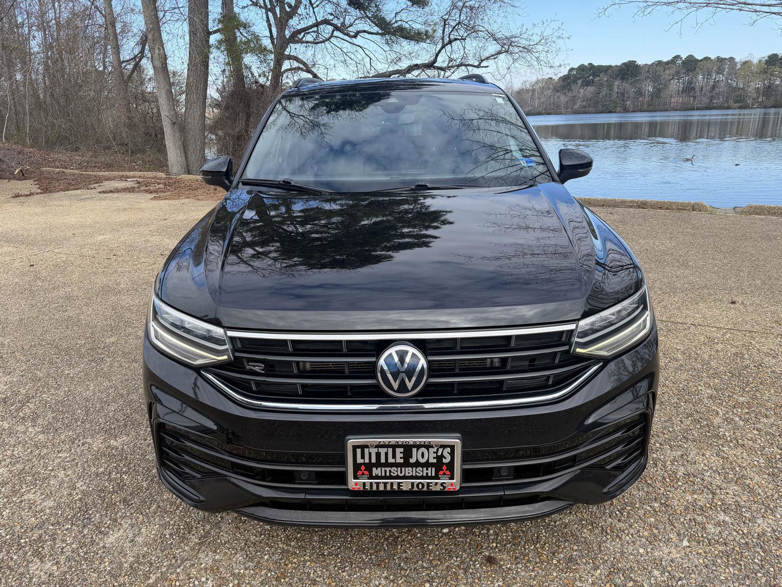 Used 2022 Volkswagen Tiguan SE R-Line image 8